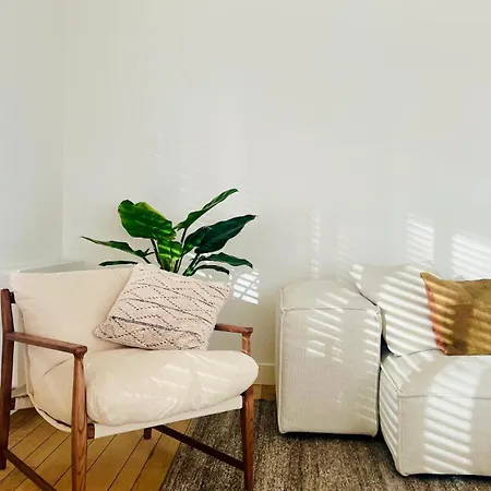 Gelijkvloers Met Prive Parking