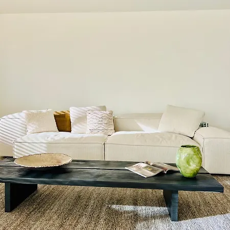 Gelijkvloers Met Prive Parking クノック・ヘイスト